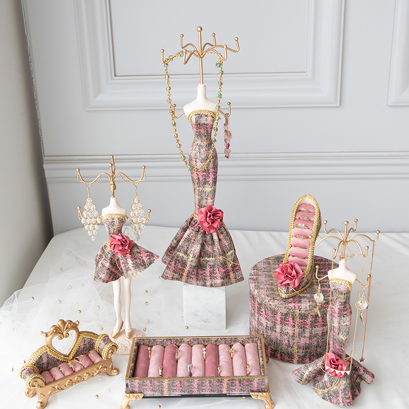 Gride Pattern Dress Form عارضة أزياء على شكل حذاء عالي الكعب على شكل مجموعة حامل مجوهرات